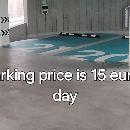 Happy Inn Emporia, Self Chek-In, Parking In The Underground Garage VNO Dış mekan fotoğraf