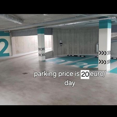 Happy Inn Emporia, Self Chek-In, Parking In The Underground Garage VNO Dış mekan fotoğraf